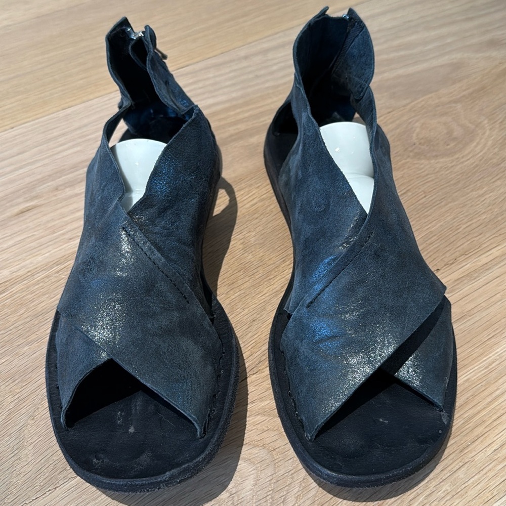 Officine Creative Black Pearlized Sandals- 39.5